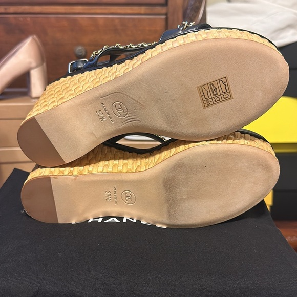 2020 Chanel Interlocking CC Logo Slingback Sandals - Picture 6 of 9